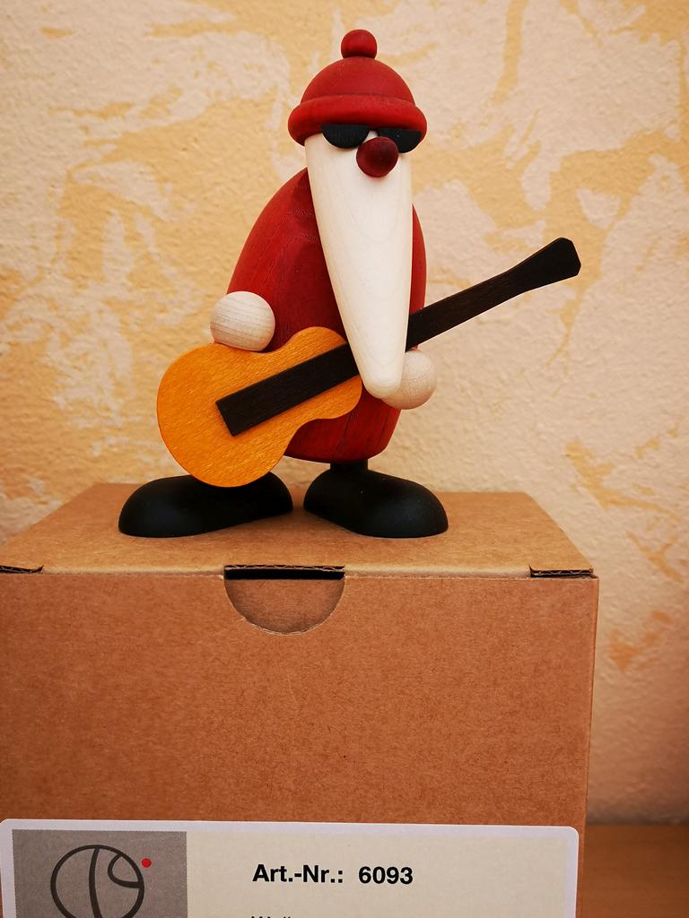 32 - Weihnachtsmann mit Gitarre